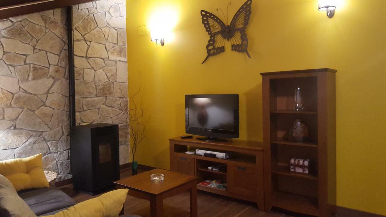 El Cordel De Gredos Guest House นาวาร์เรดอนดา เด เกรโดส ภายนอก รูปภาพ