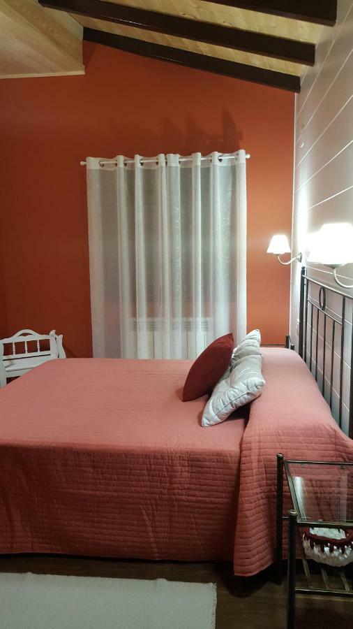 El Cordel De Gredos Guest House นาวาร์เรดอนดา เด เกรโดส ภายนอก รูปภาพ